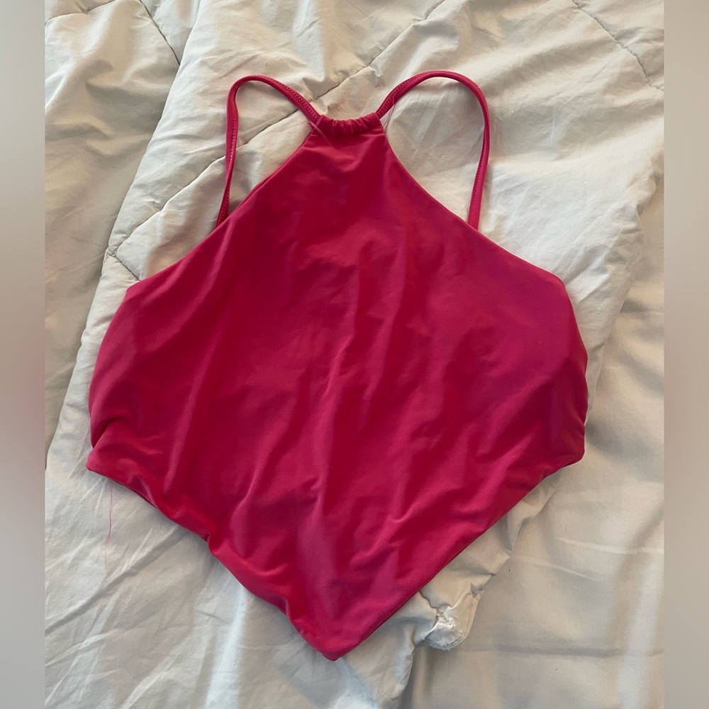 PrettyLittleThing Hot Pink Crop Top